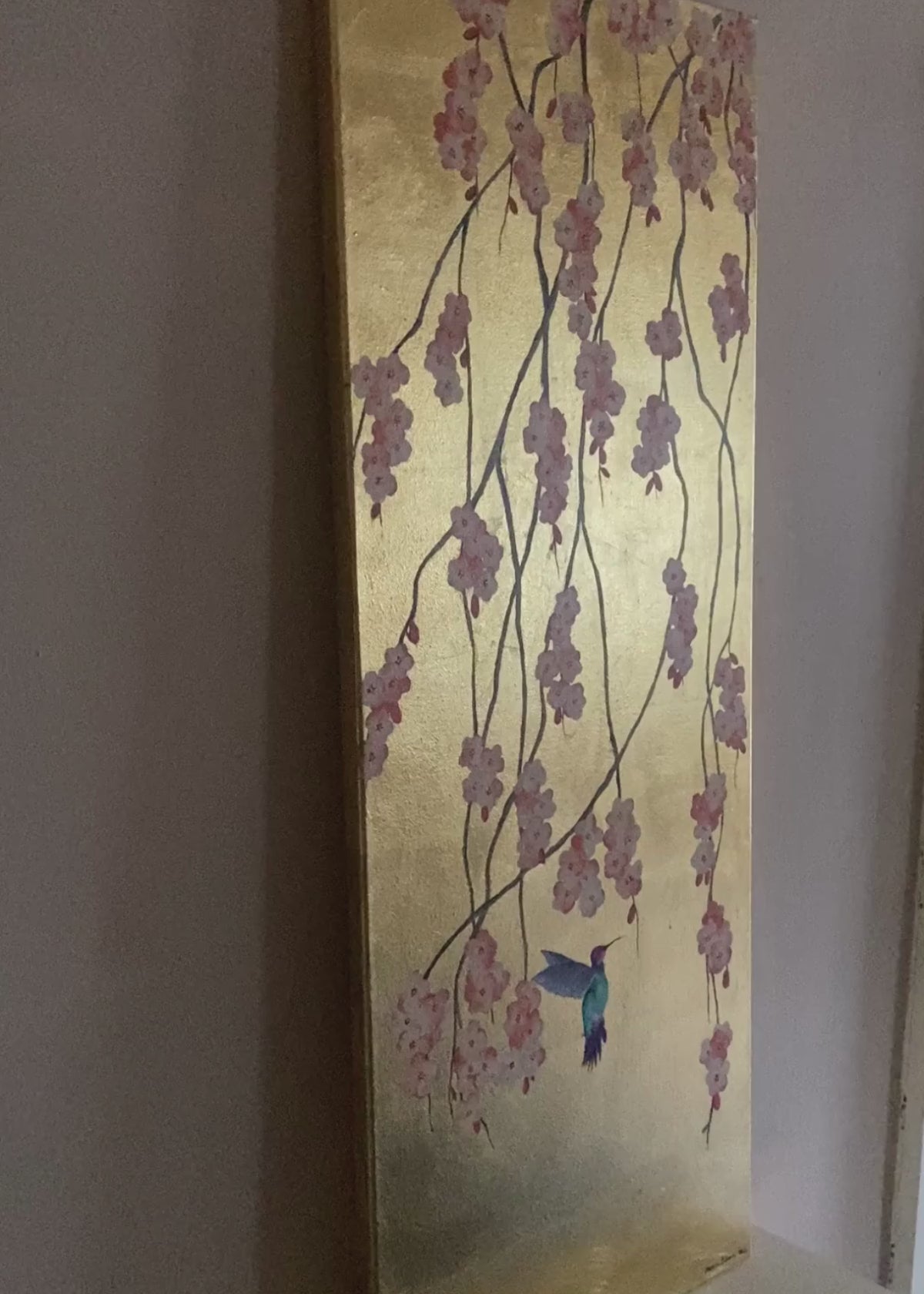 Trailing Blossom and Hummingbird on Goldleaf - Sakura Peach